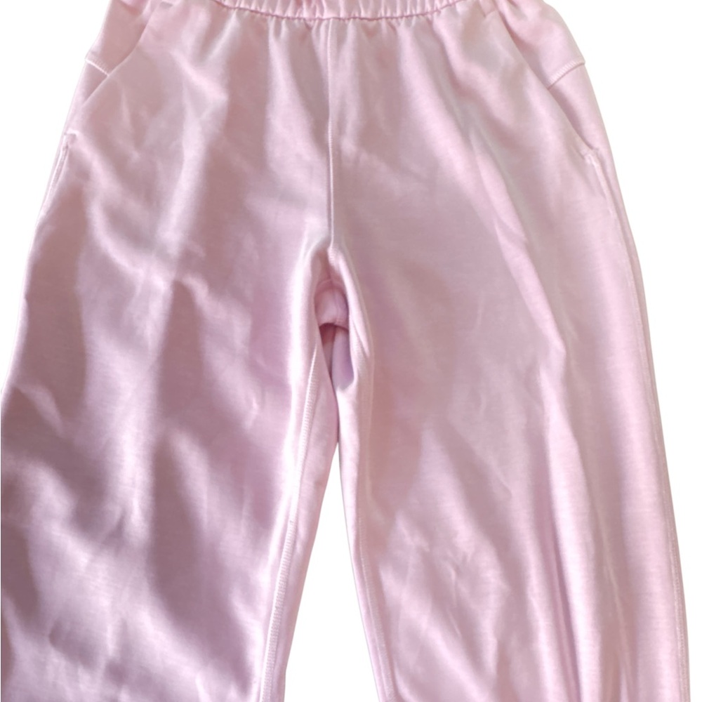 Lululemon Light Pink Jogger Pants. Size 4.